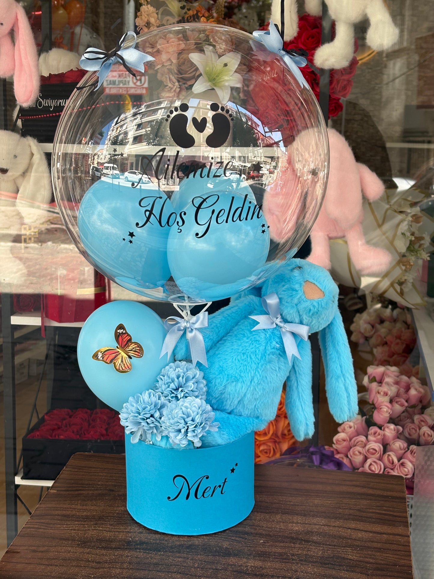 Kişiye Özel Kutuda Mavi Peluş Tavşanlı Yeni Doğan Bebek Hediyesi