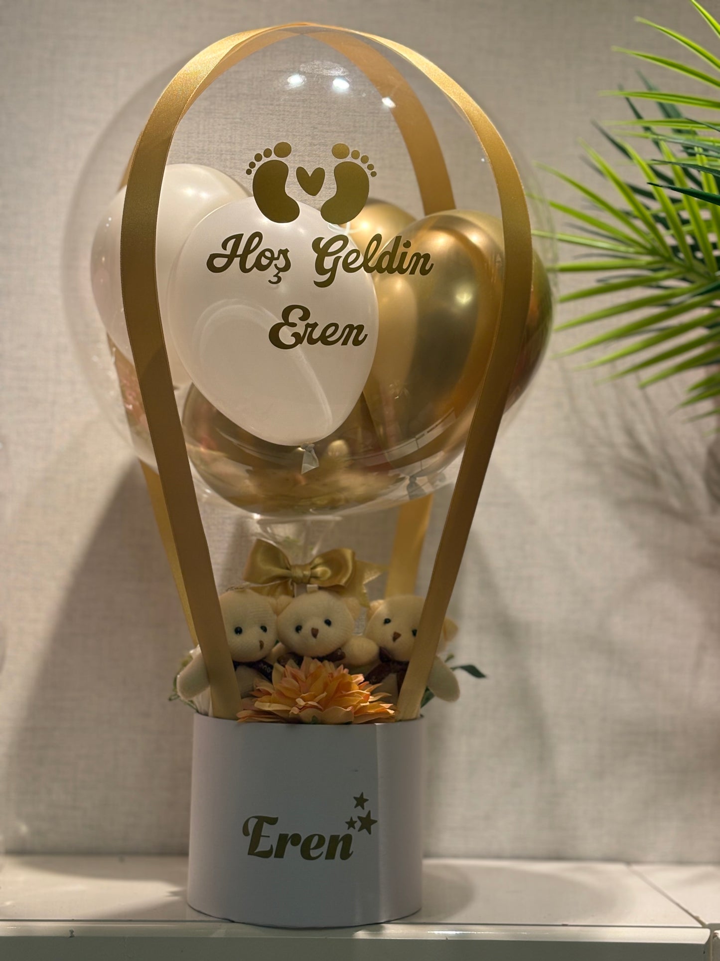 Hoş Geldin Bebek Balon Kutusu & Peluşlu Bebek Karşılama Aranjmanı