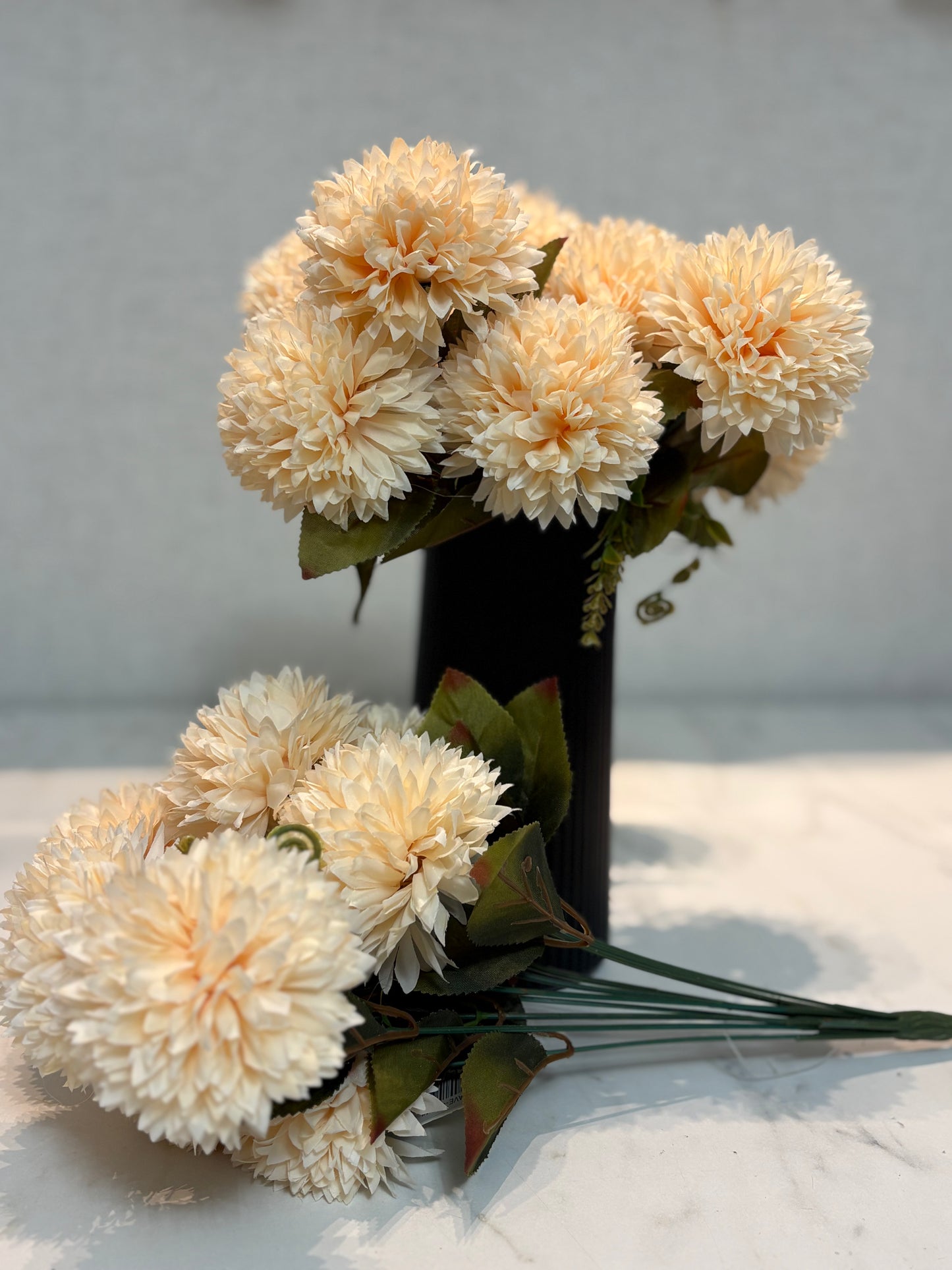 11 Kafalı Krem Kasımpatı Yapay Çiçek Demeti – Vazosuz Dekoratif Çiçek