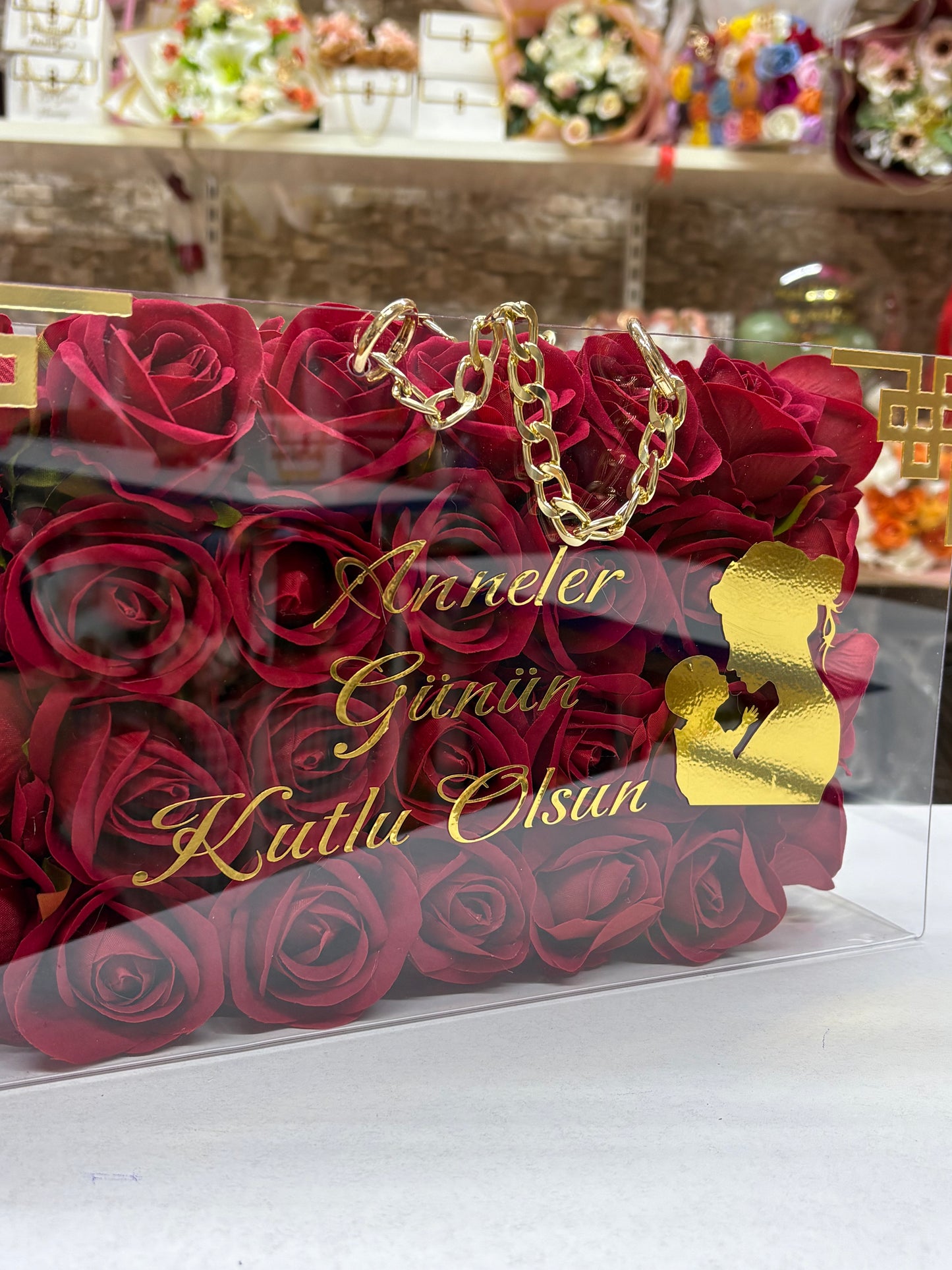 47’li Premium Kırmızı Gül Kutusu – Anneler Günü Özel Tasarım