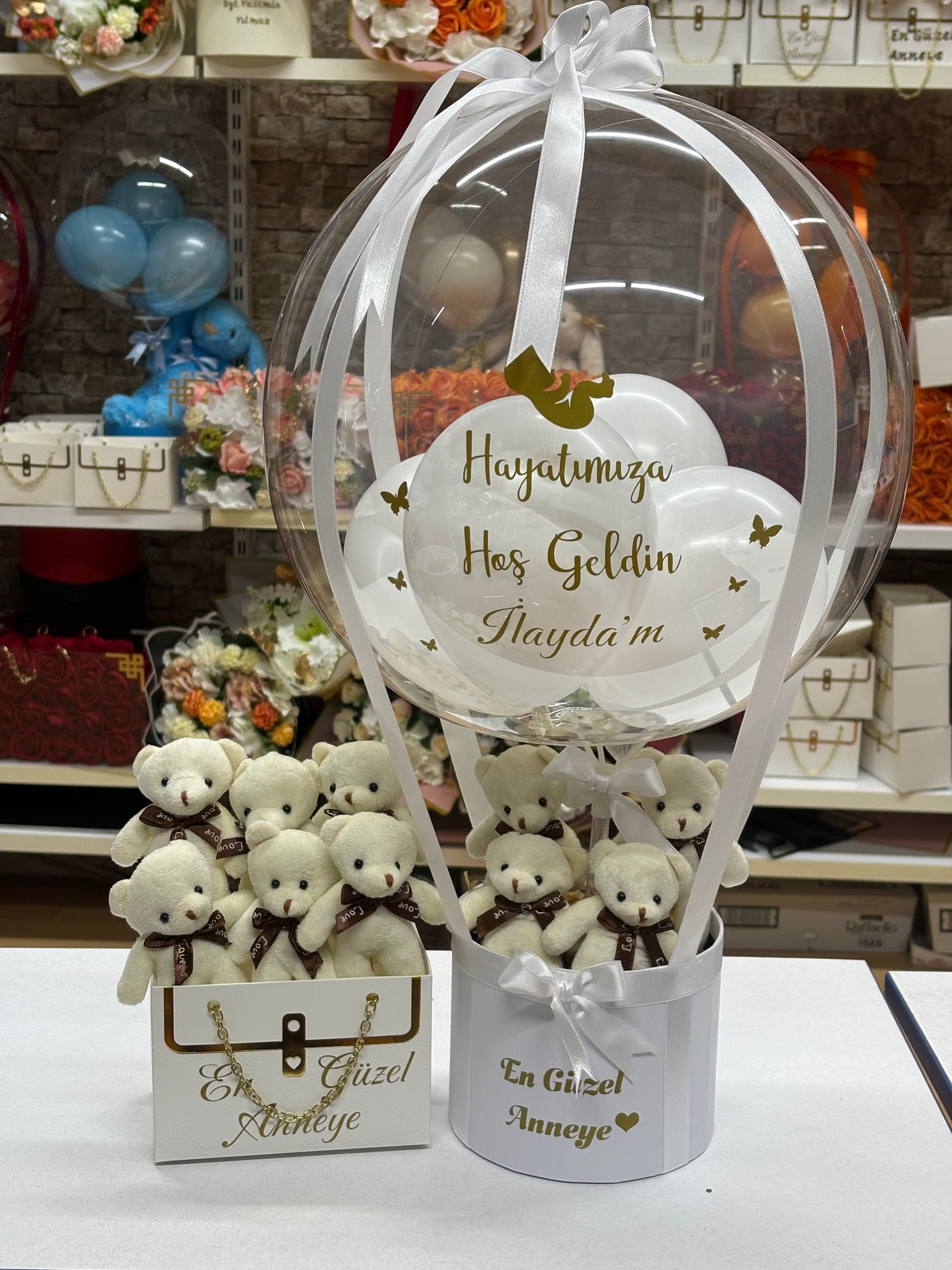 İsimli Hoş Geldin Bebek Balonu ve Peluş Ayıcıklı Yenidoğan Hediye Seti