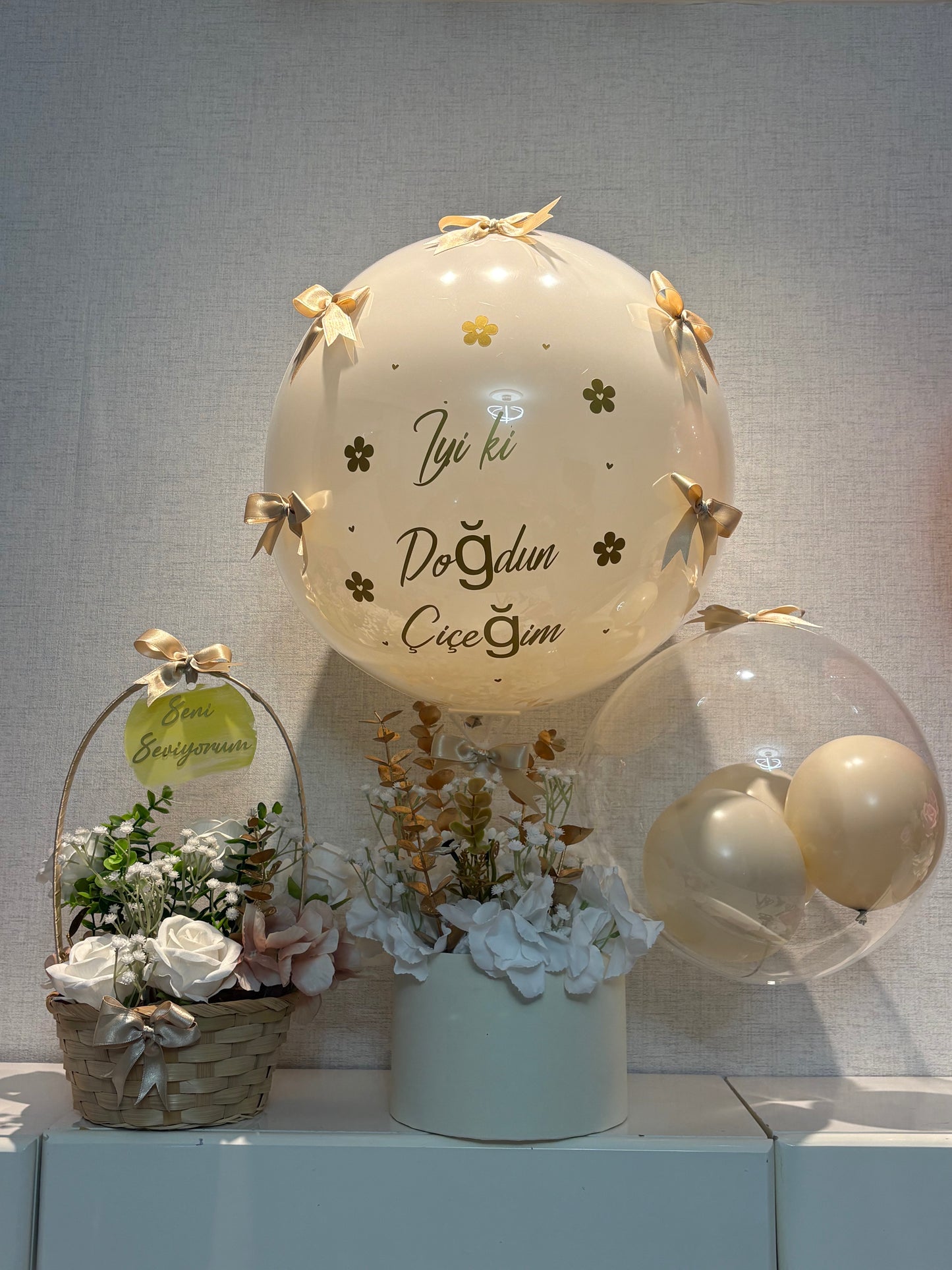 BaloonLuxury Premium Gold Çiçeğim | Kişiye Özel Lüks Doğum Günü Balon Aranjmanı