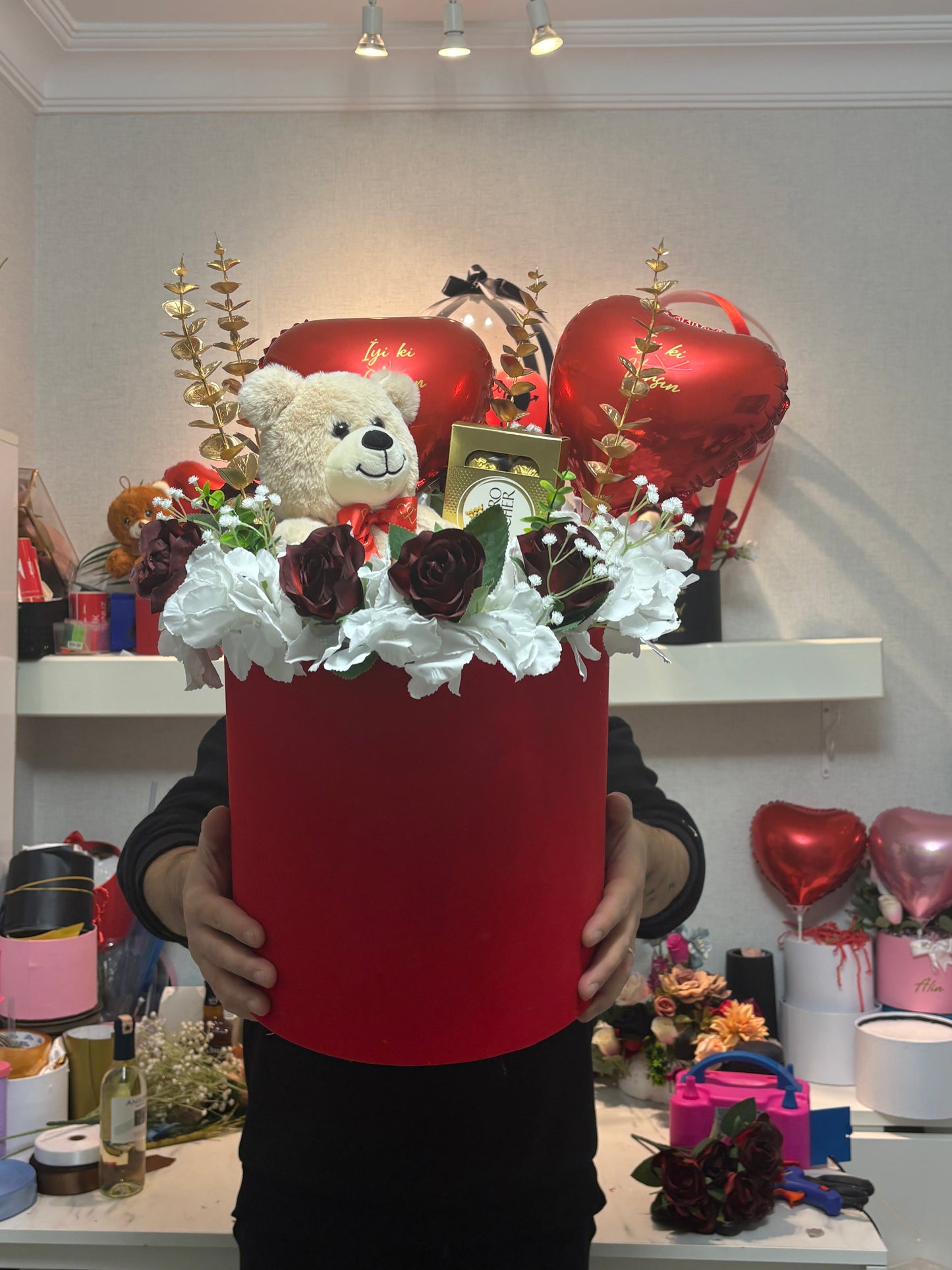 Luxury Sevgililer Günü Hediye Kutusu | Ayıcık & Ferrero Set