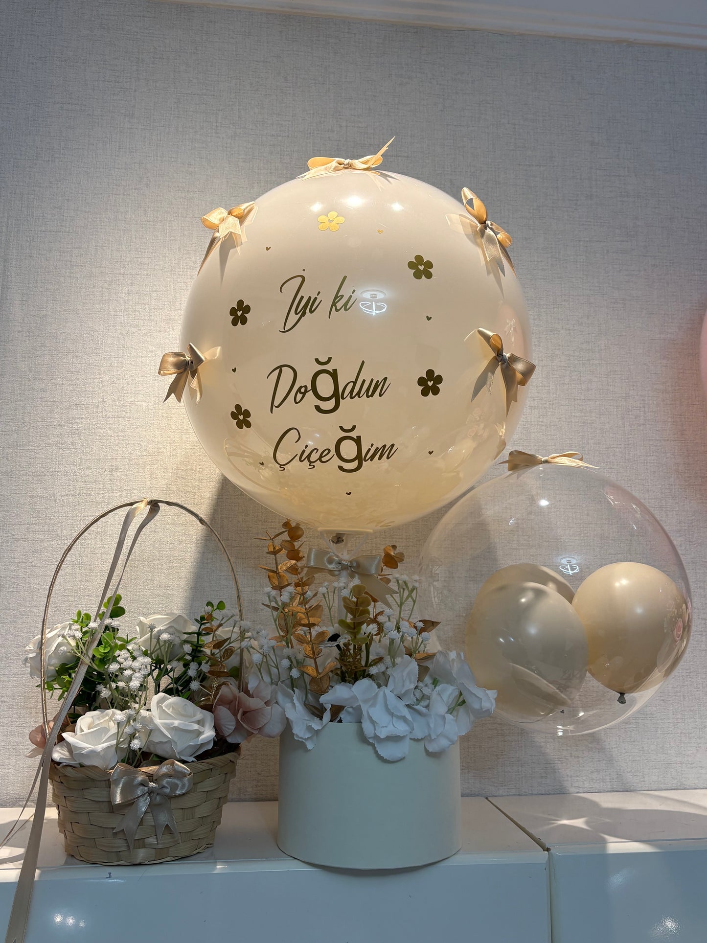 BaloonLuxury Premium Gold Çiçeğim | Kişiye Özel Lüks Doğum Günü Balon Aranjmanı