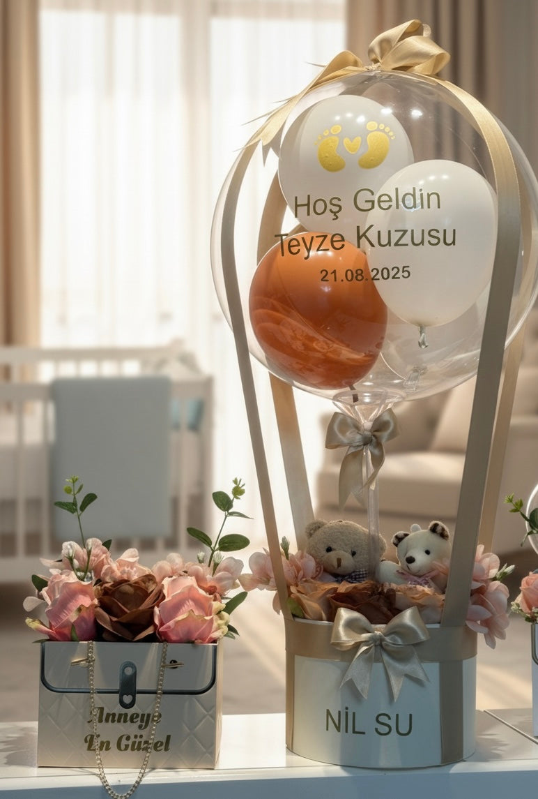 Hoş Geldin Bebek Balon Kutusu – İsimli, Peluş Ayıcık ve Çiçekli Lüks Tasarım