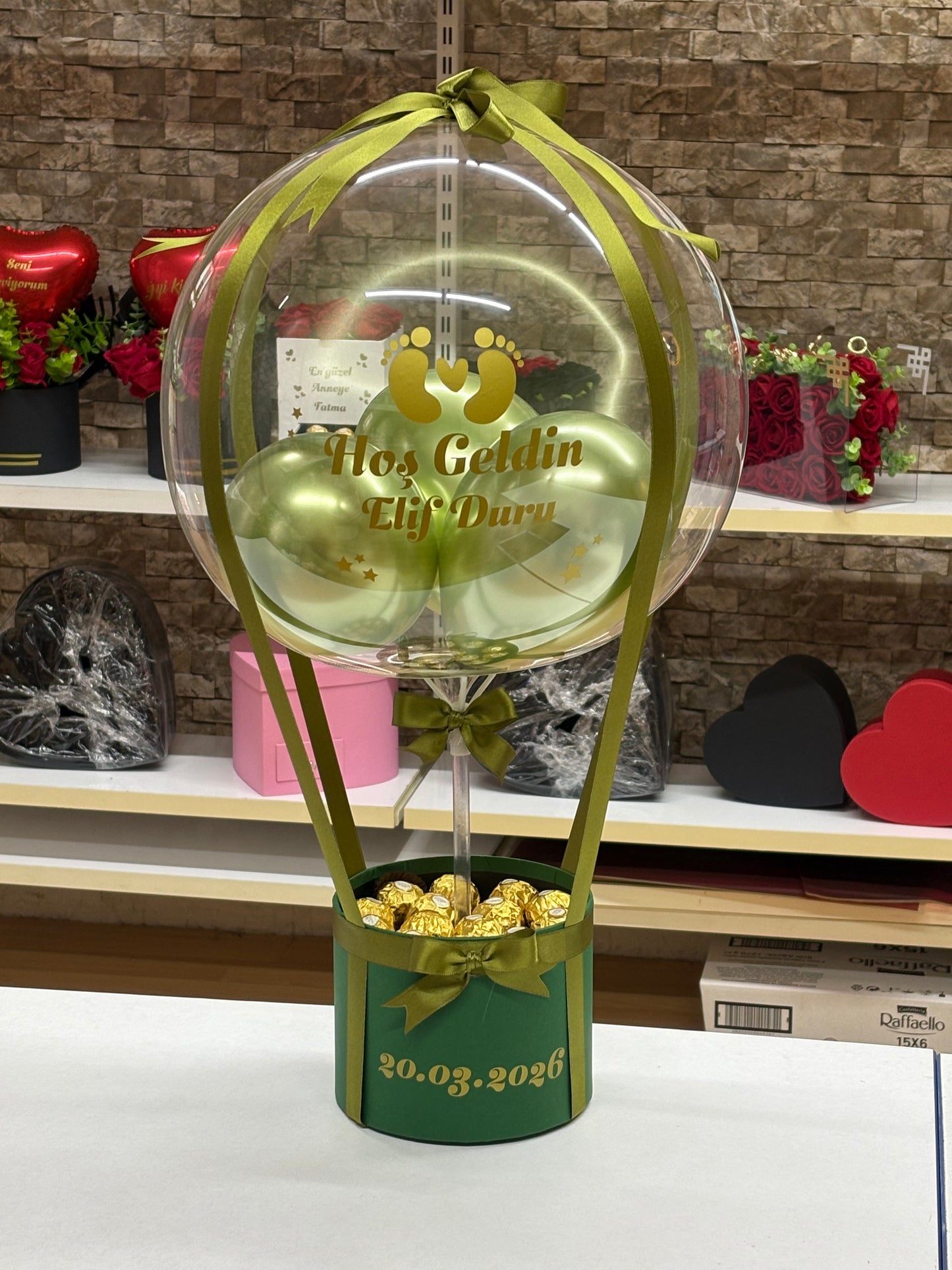 Ferrero rocher Çikolatalı Yeşil Balon Kutusu