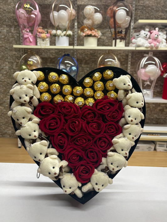 Ferrero Rocher Çikolatalı Kalp Hediye Kutusu – Kırmızı Gül ve Ayıcık Tasarımı-Hediye