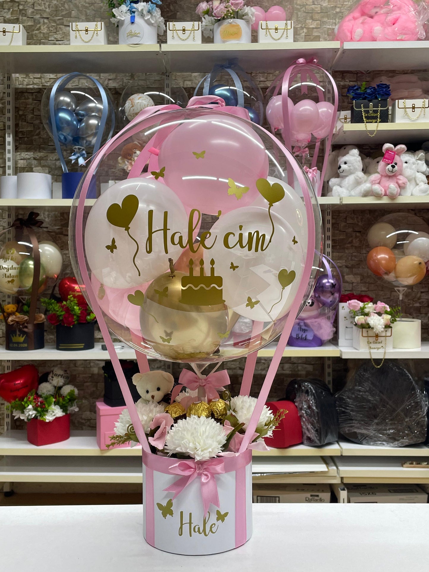 Kişiye Özel Şeffaf Bubble Balon Kutusu – Pembe & Gold Doğum Günü Konsepti (İyi ki Doğdun)