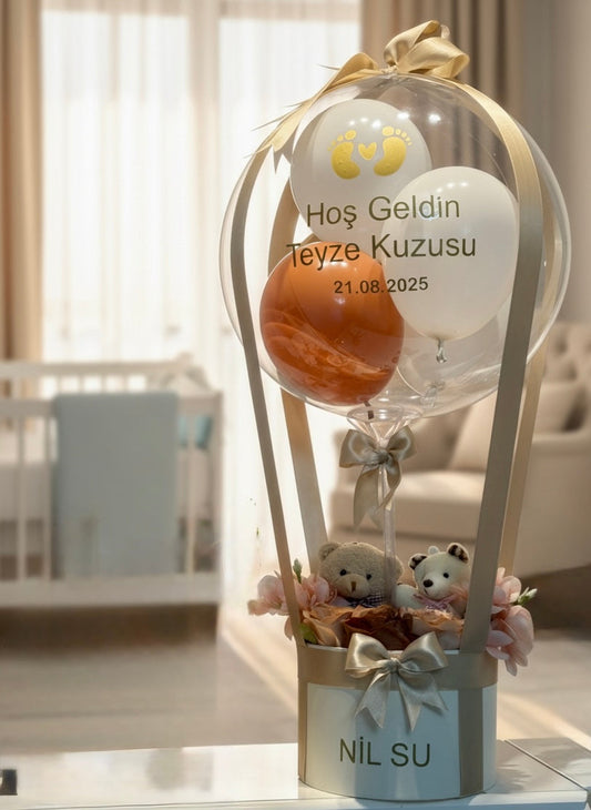 Hoş Geldin Bebek Balon Kutusu – İsimli, Peluş Ayıcık ve Çiçek
