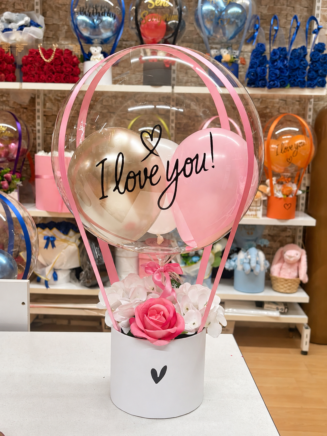 Pembe Çiçekli Doğum Günü Balon Hediyesi | BaloonLuxury