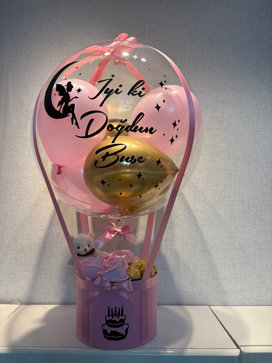 Kişiye Özel Şeffaf Bubble Balon Kutusu – Pembe & Gold Doğum Günü Konsepti (İyi ki Doğdun)