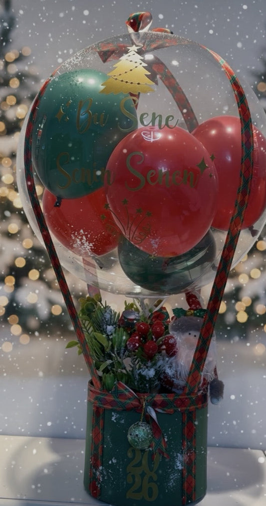 2026 Yeni Yıl Balonlu Hediye Kutusu – Kırmızı & Yeşil Yılbaşı Konsept Özel Tasarım