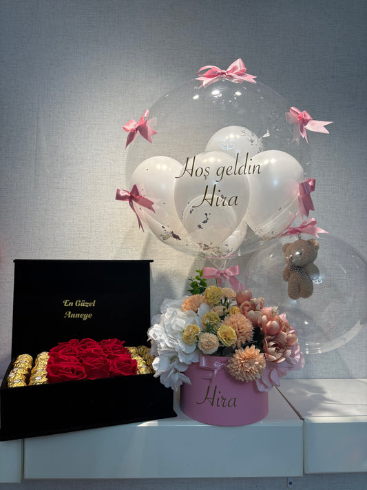 Kişiye Özel Anneler Günü Gül & Ferrero Rocher Çikolata Kutusu – Premium Hediye Box
